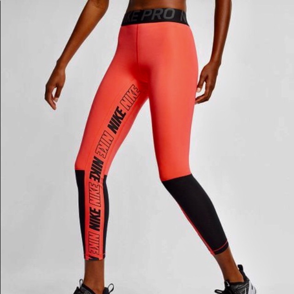 NWT! Nike Sports Bra/Tights 2 piece Set Size Small - Picture 12 of 15